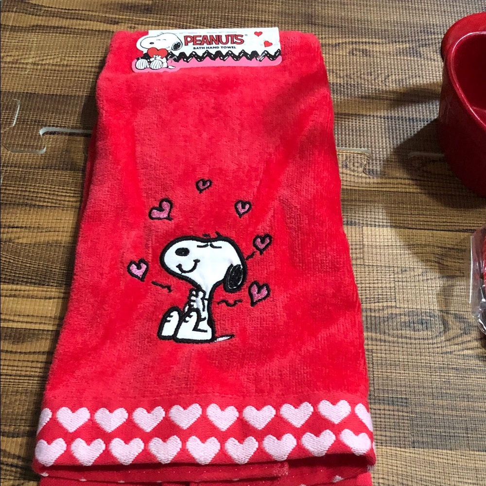 Heart-Shaped Gift  Set - Picture 2 of 9